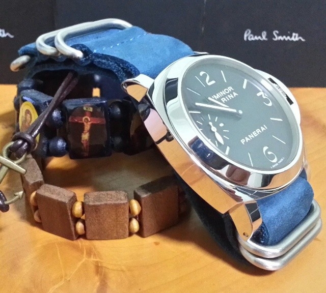 Panerai PAM111 on a denim blue leather Zulu strap from #cheapestnatostraps.com #panerai #zulustrap #leathernatostrap #natostrap #natoband #watchesofinstagram #watchuseek #instawatch #klocksnack