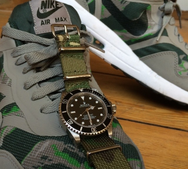 @nivek_k's Rolex Submariner on a camo NATO strap from #cheapestnatostraps.com #rolex #submariner #rolexsubmariner #diverswatch #camo #natostrap #natoband #watchesofinstagram #instawatch #klocksnack #watchuseek