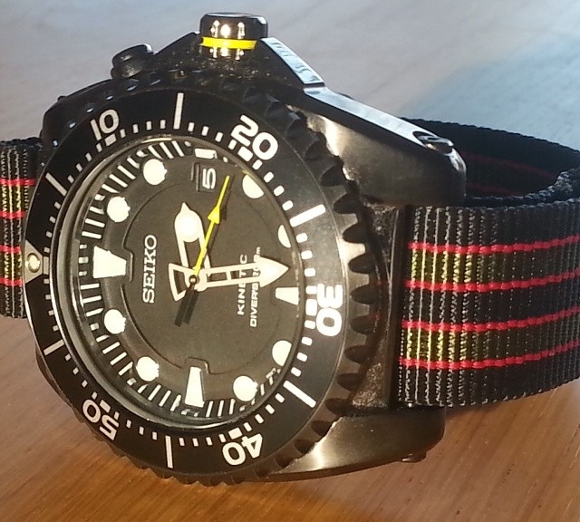 Seiko BFK SKA27 on a James Bond striped NATO strap from #cheapestnatostraps.com #seiko #diverswatch #natostrap #natoband #jamesbond #instawatch