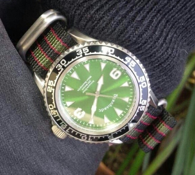 Bernhardt on a James Bond striped Zulu strap from #cheapestnatostraps.com #bernhardt #zulustrap #natostrap #natoband #diverswatch #instawatch #watchesofinstagram #klocksnack #watchuseek