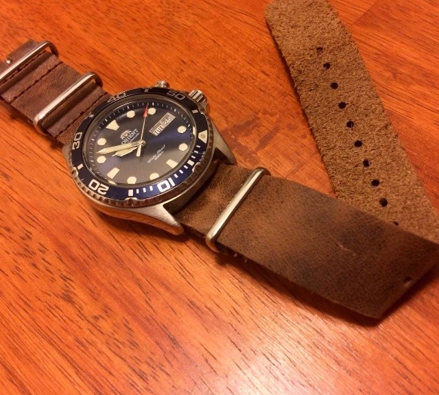 Orient Ray on a vintage brown leather NATO strap from #cheapestnatostraps.com #orientray #orient #leathernatostrap #natostrap #natoband #klocksnack #watchuseek #watchband #watchstrap