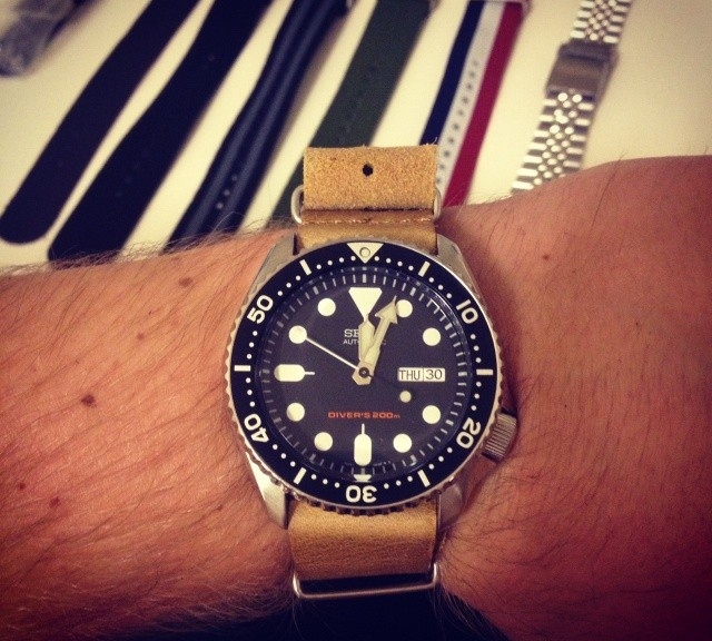 Seiko SKX007 on a leather Zulu strap from #cheapestnatostraps.com #seiko #leathernatostrap #natostrap #natoband #klocksnack #watchuseek #seikodiver