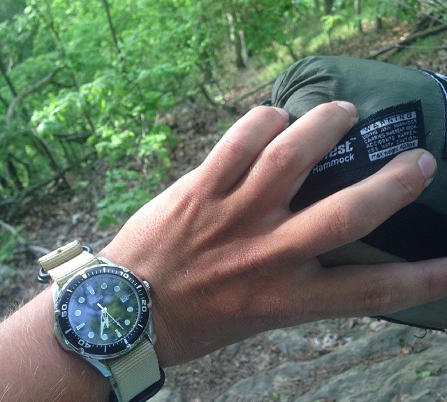 Pulsar Sport on a PVD Zulu strap 5-ring Sand Beige from #cheapestnatostraps.com #pulsarsport #zulustrap #natostrap #natoband #klocksnack #watchuseek